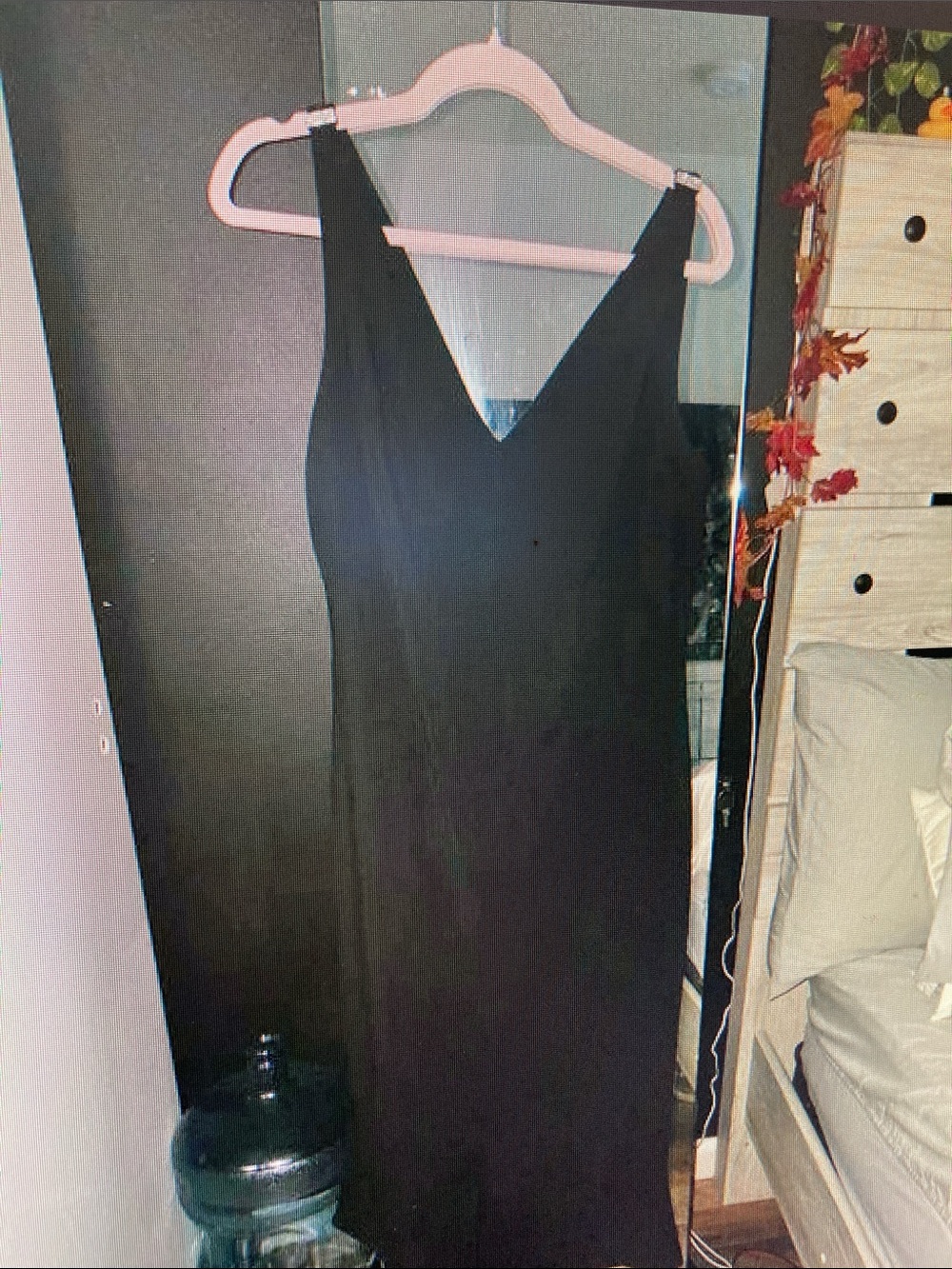 Elegant Black V-Neck Chemise Slip